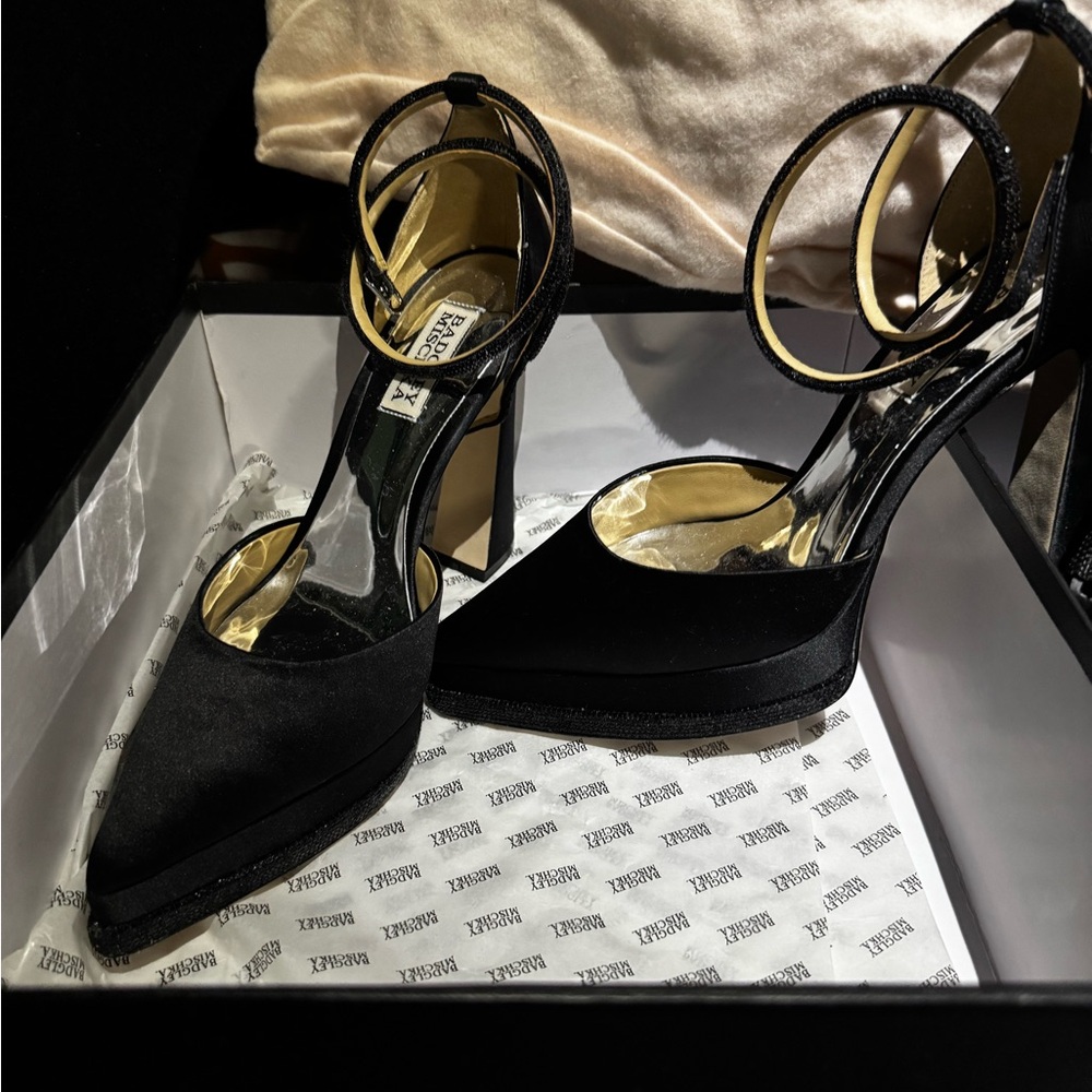 Badgley Mischka Black Satin Pointed Toe Platform Heels